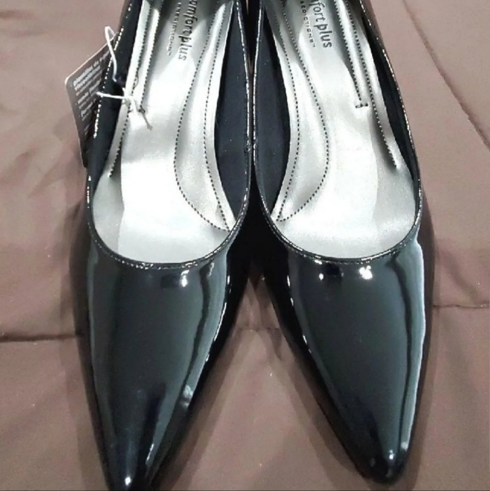 Black patent pumps